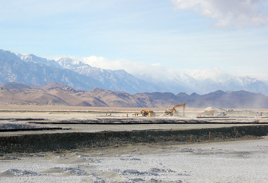 DWP_gravel spreading in Owens Valley. Photo: Emily Green