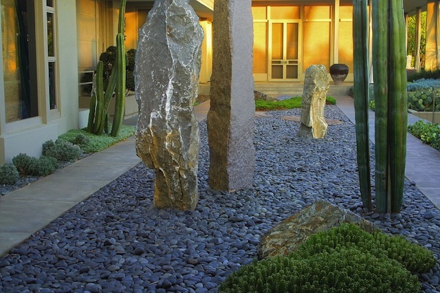 Courtyard by Isabelle Greene. Photo: Ines Roberts